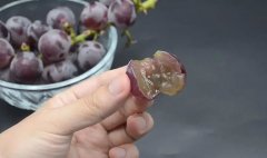 葡萄籽能嚼碎了吃嗎有什么好處(吃葡萄的籽有毒嗎)
